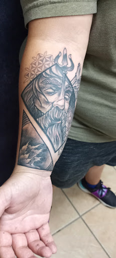 Tattoo Shop «Island Ink Tattoo», reviews and photos, 1215 Miracle Strip Pkwy SE, Fort Walton Beach, FL 32548, USA