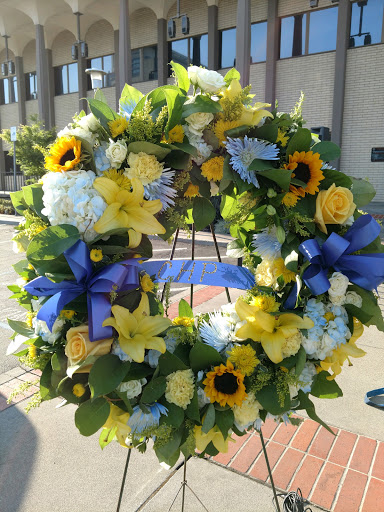 Florist «Village Flowers & Gifts», reviews and photos, 527 W Lodi Ave, Lodi, CA 95242, USA