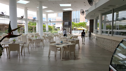 Palmeiras Lounge - 56JG+8J2, Luanda, Angola