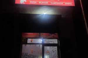 V pizza image