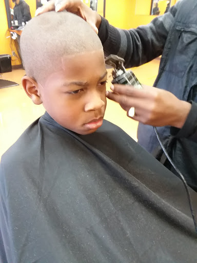 Barber Shop «Fresh Cutz», reviews and photos, 2176 1st Capitol Dr, St Charles, MO 63301, USA