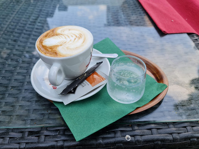 Móló Cafe & Friss Pékség - Alsóörs