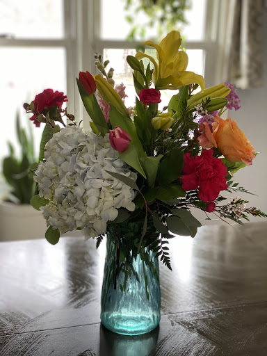 Florist «Colonial Flower Shoppe», reviews and photos, 611 Main St, Somers, CT 06071, USA