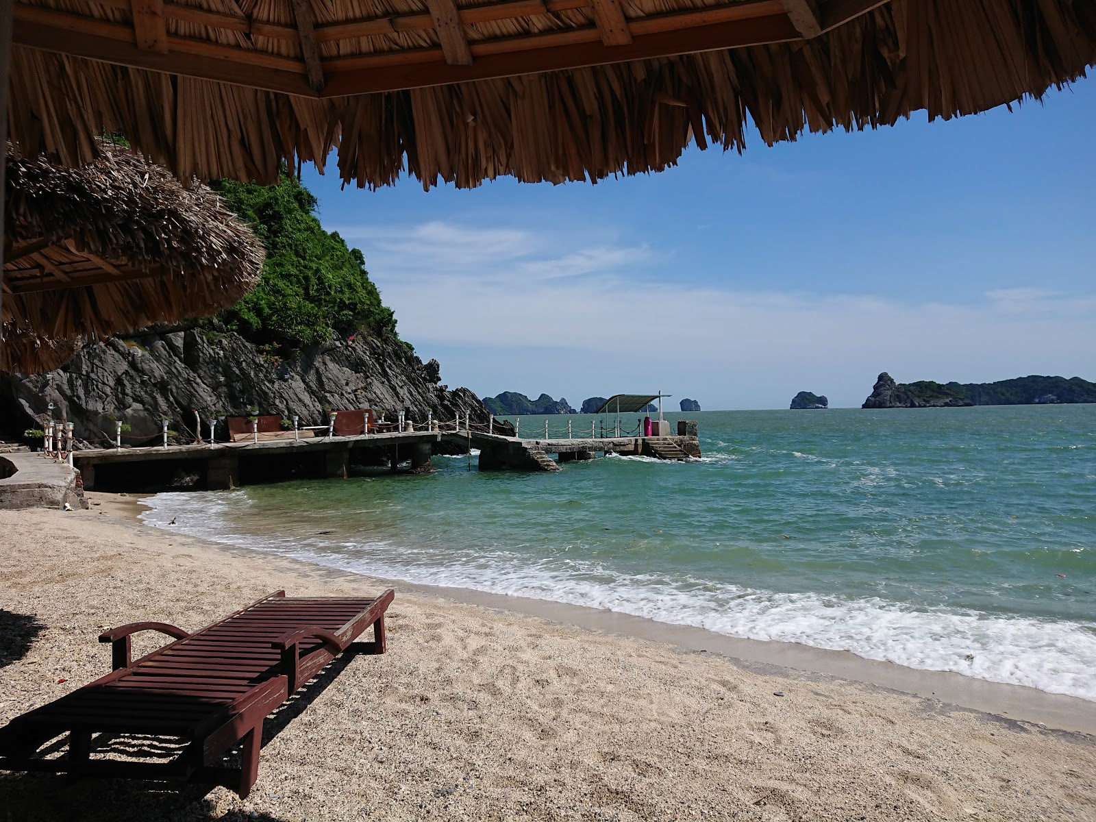Photo de Monkey Island Resort situé dans une zone naturelle