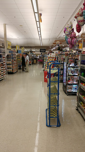 Grocery Store «Stop & Shop», reviews and photos, 44 Fenn Rd, Newington, CT 06111, USA