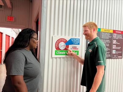 Truck Rental Agency «U-Haul Moving & Storage of Carlen», reviews and photos, 2507 Government St, Mobile, AL 36606, USA