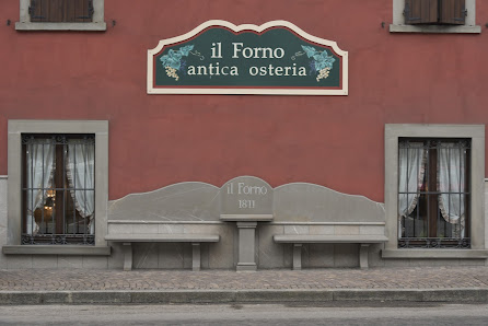 Ristorante Forno Antica Osteria Via Roma, 32, 24012 Val Brembilla BG, Italia