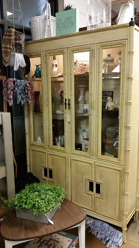 Boutique «Rose & Thorn Boutique», reviews and photos, 1227 N Goerig St, Woodland, WA 98674, USA