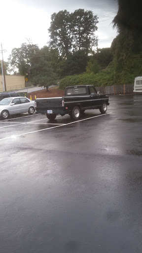 Grocery Store «Harvest Market Estacada», reviews and photos, 280 N Broadway St, Estacada, OR 97023, USA