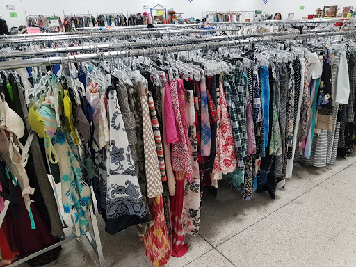 Thrift Store «Goodwill Retail Store & Donation Center», reviews and photos, 745 W Ventura St, Fillmore, CA 93015, USA