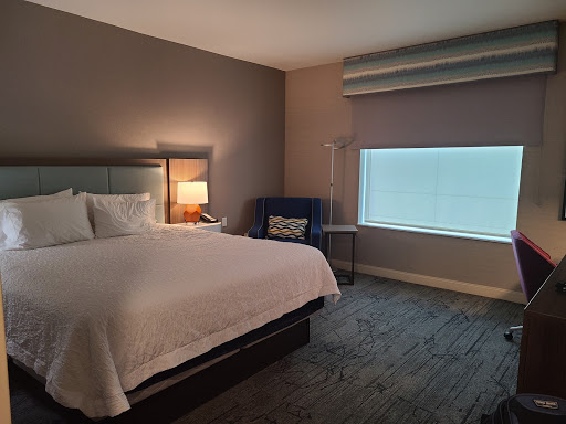 Hampton Inn & Suites Gilroy image