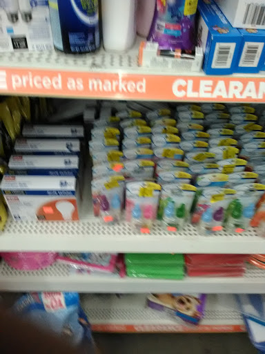 Discount Store «Dollar General», reviews and photos, 44 Davis St, Rio Dell, CA 95562, USA