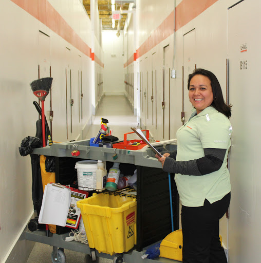 Truck Rental Agency «U-Haul Moving & Storage of Crosstown», reviews and photos, 3611 S Port Ave, Corpus Christi, TX 78415, USA