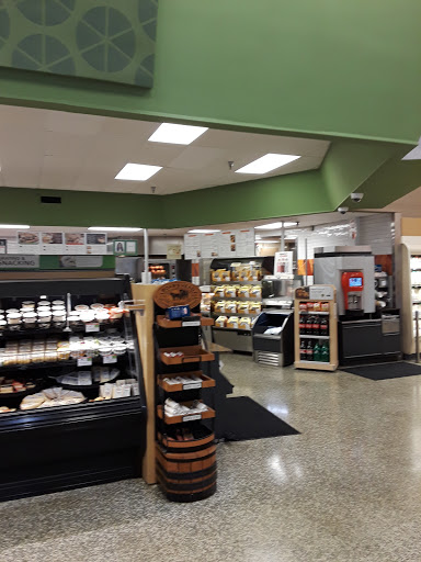 Supermarket «Publix Super Market at Country Club Plaza», reviews and photos, 18496 NW 67th Ave, Hialeah, FL 33015, USA