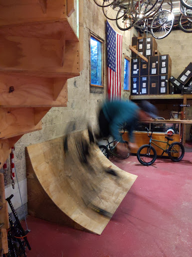 Bicycle Store «Belmar Bike Shop», reviews and photos, 1318 Main St, Belmar, NJ 07719, USA