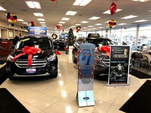 Ford Dealer «Arlington Heights Ford», reviews and photos, 801 W Dundee Rd, Arlington Heights, IL 60004, USA