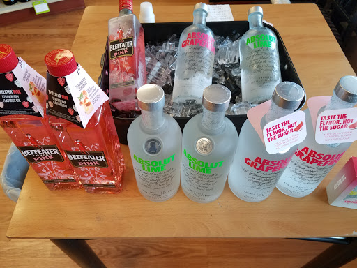 Liquor Store «King City Liquor Store», reviews and photos, 15745 SW 116th Ave, Portland, OR 97224, USA