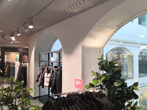 Stores to buy men's sweatpants Milan