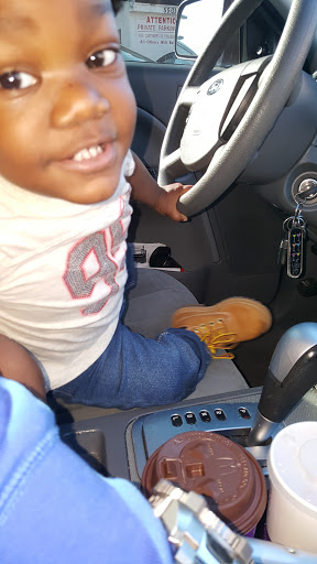 Shopping Mall «Hilltop Shopping Center», reviews and photos, 5400 Reisterstown Rd, Baltimore, MD 21215, USA