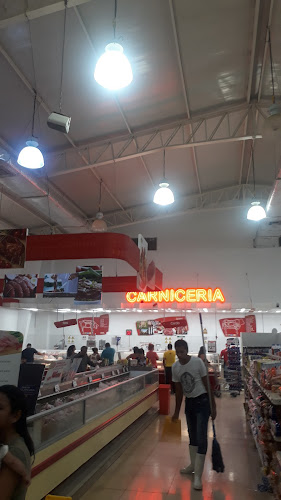 Opiniones de Avícola Fernández Guayacanes en Guayaquil - Carnicería