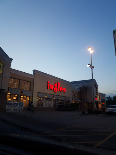 Grocery Store «Ingles Markets», reviews and photos, 3338 Boylston Hwy, Mills River, NC 28759, USA