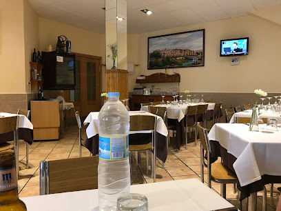 Restaurante El Porvenir - C. la Vega, 2, BAJO, 05140 Martiherrero, Ávila, Spain