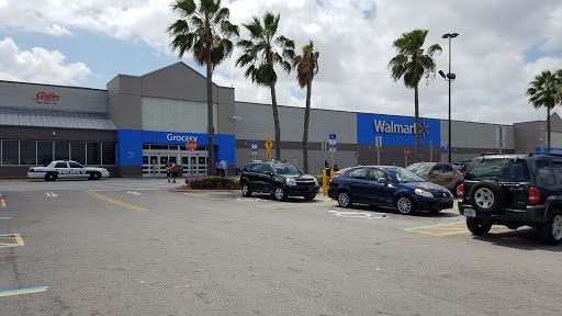 Department Store «Walmart Supercenter», reviews and photos, 9300 NW 77th Ave, Hialeah Gardens, FL 33016, USA