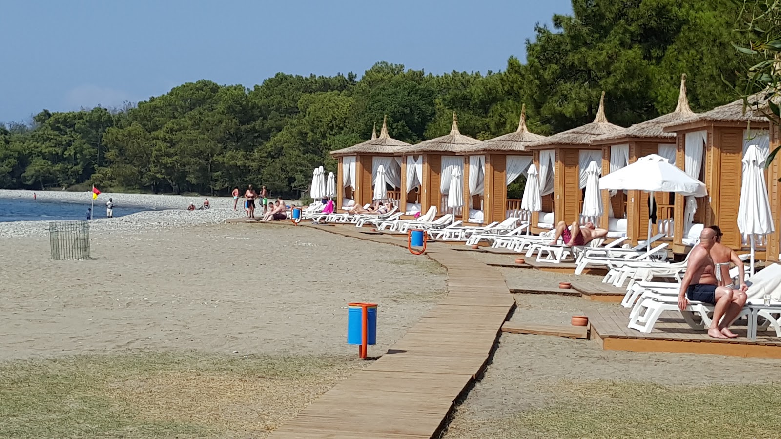 Valokuva Karatas beach IIista. mukavuudet alueella