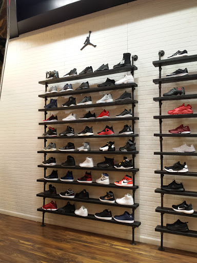 Shoe Store «Shoe Palace», reviews and photos, 865 Market St C35, San Francisco, CA 94103, USA