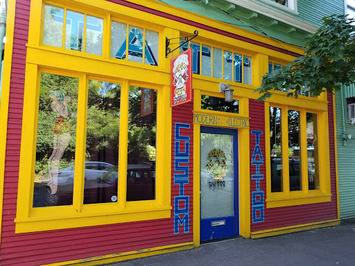 Tattoo Shop «Freaks and Geeks Tattoo Studio», reviews and photos, 5014 NE 24th Ave, Portland, OR 97211, USA