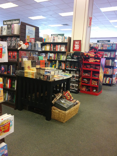Book Store «Barnes & Noble», reviews and photos, 1091 El Camino Real, Redwood City, CA 94063, USA