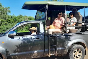 Sri Shannon Tours, Private driver, Negombo Sri Lanka image