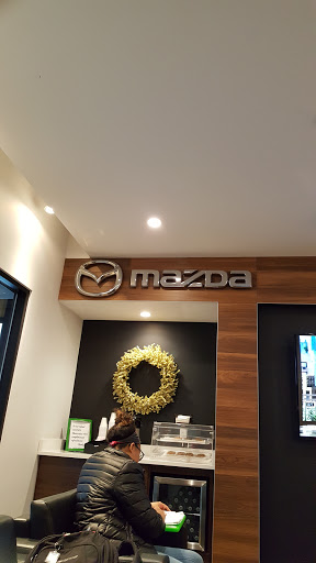 Car Dealer «South Tacoma Mazda», reviews and photos, 6027 S Tacoma Way, Tacoma, WA 98409, USA