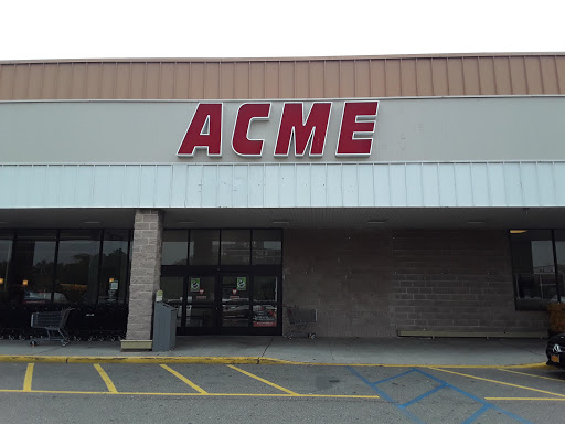 Shopping Mall «Newport Plaza», reviews and photos, 125 Eighteenth St, Jersey City, NJ 07310, USA