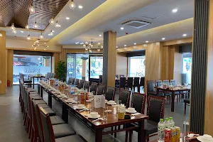 Nhà hàng hải sản Talata image