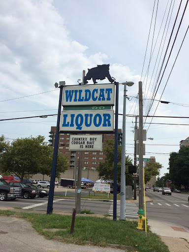 Liquor Store «Wildcat Drive-In Liquor», reviews and photos, 401 S Broadway, Lexington, KY 40508, USA