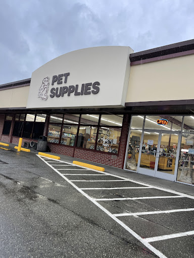 Pet Supply Store «Fluffy & Floyd Pet Supply», reviews and photos, 5211 Capitol Blvd SE, Tumwater, WA 98501, USA
