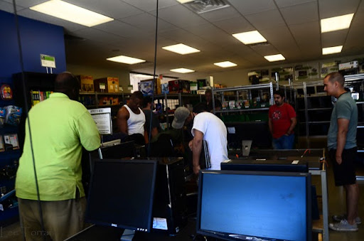 Used Computer Store «Goodwill Computer Works», reviews and photos, 1919 N Haskell Ave, Dallas, TX 75204, USA