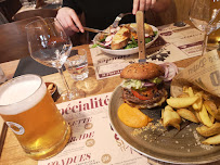 Hamburger du Restaurant Le Trappeur à Les Deux Alpes - n°10