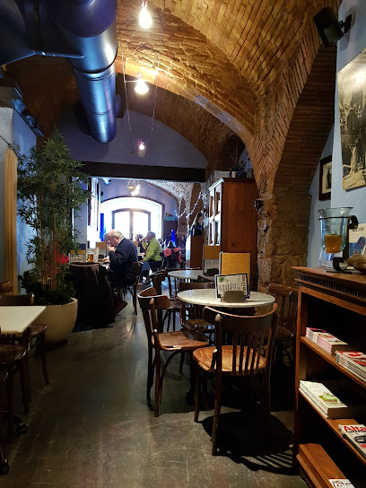 Restaurant 1869 - Carrer del Port, 11, baixos, 17130 L,Escala, Girona, Spain