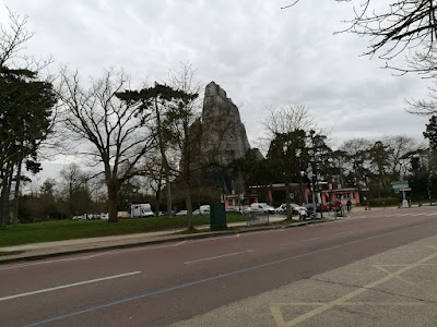 Saint Mande à Paris