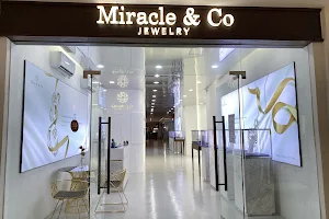 Miracle & Co jewelry image
