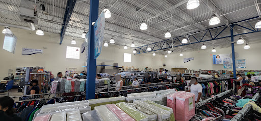 Thrift Store «Goodwill Wesley Chapel Superstore», reviews and photos, 2390 Willow Oak Dr, Wesley Chapel, FL 33544, USA