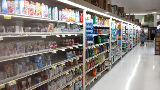 Supermarket «The Fresh Grocer of Upper Darby», reviews and photos, 421 S 69th St, Upper Darby, PA 19082, USA