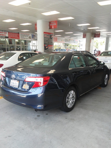 Toyota Dealer «Miller Toyota of Anaheim», reviews and photos, 1331 N Euclid St, Anaheim, CA 92801, USA