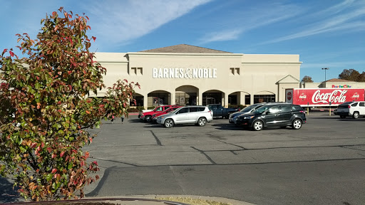 Book Store «Barnes & Noble», reviews and photos, 5231 E 41st St, Tulsa, OK 74135, USA