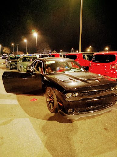 Car Dealer «Genesee Valley Chrysler Dodge Jeep», reviews and photos, 1695 Interstate Dr, Avon, NY 14414, USA