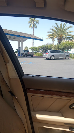 Gas Station «Mobil», reviews and photos, 104 N Coast Hwy, Laguna Beach, CA 92651, USA