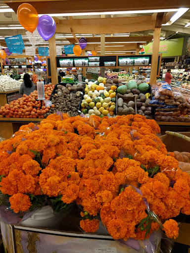 Grocery Store «Northgate Gonzalez Markets», reviews and photos, 10801 Prairie Ave, Inglewood, CA 90303, USA