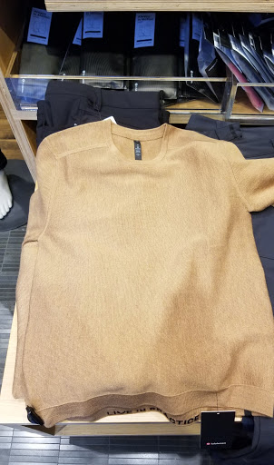 Sportswear Store «lululemon», reviews and photos, 8066 Tysons Corner Center k4au, McLean, VA 22102, USA